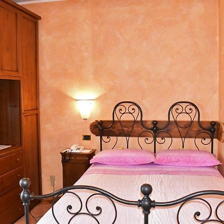 Albergo Ristorante Conca Azzurra Colico Exterior foto